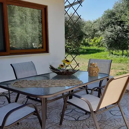 Anna - Maria Luxury * Szkála Rahoníu